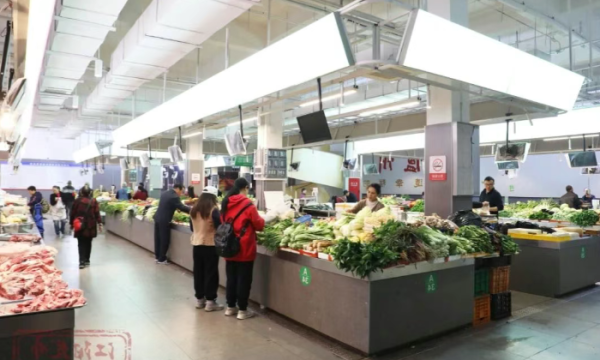 泸州又一菜市场“爆改”完成 买菜就像逛商超