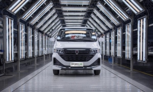 金杯海狮王CNG下线 焕新战略落地